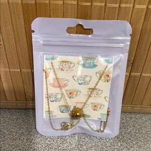 Gold Pendant Necklace